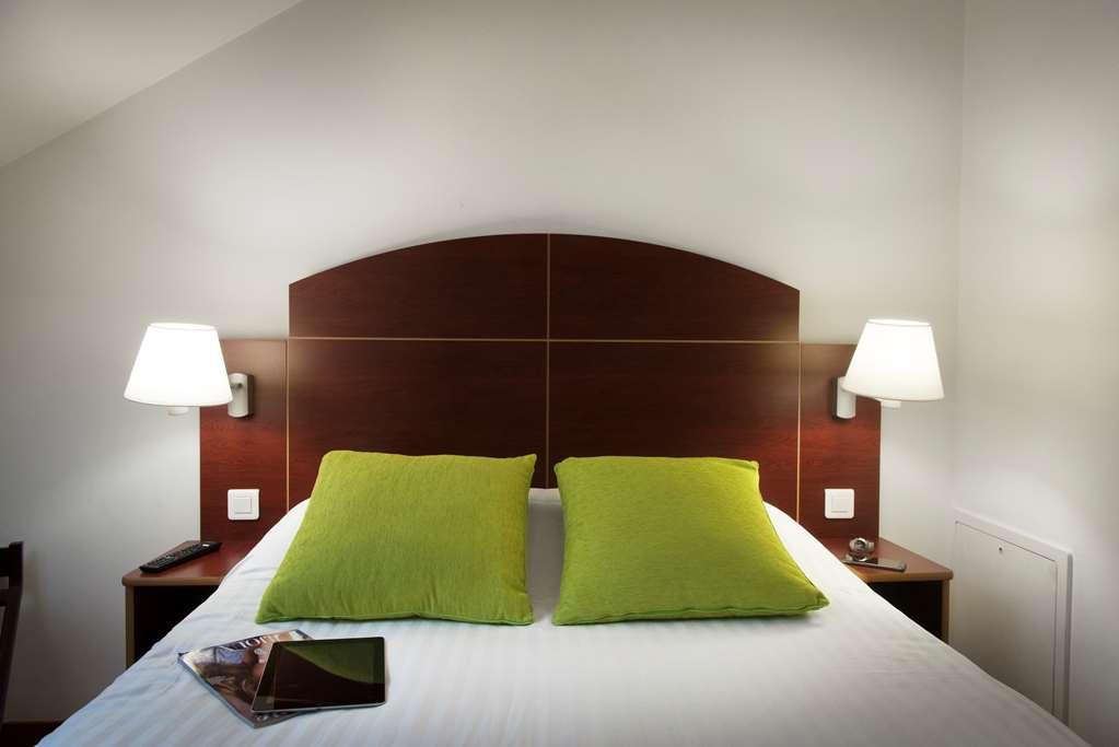 Kyriad Direct Roanne Hotel Exterior photo