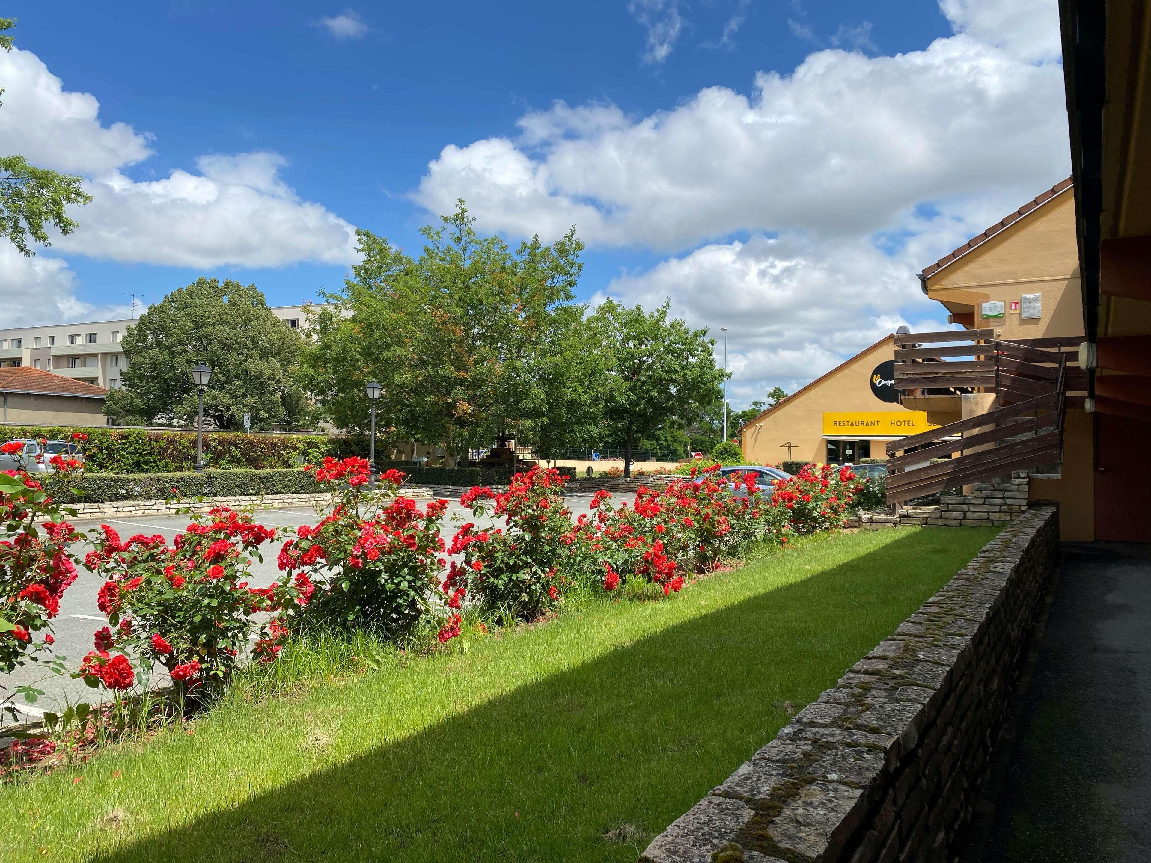 Kyriad Direct Roanne Hotel Exterior photo