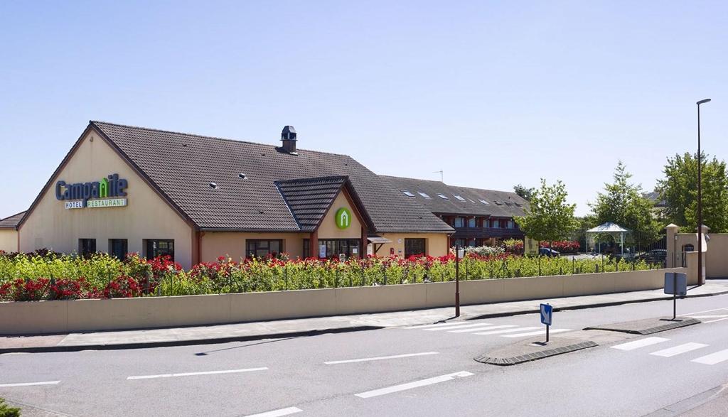 Kyriad Direct Roanne Hotel Exterior photo